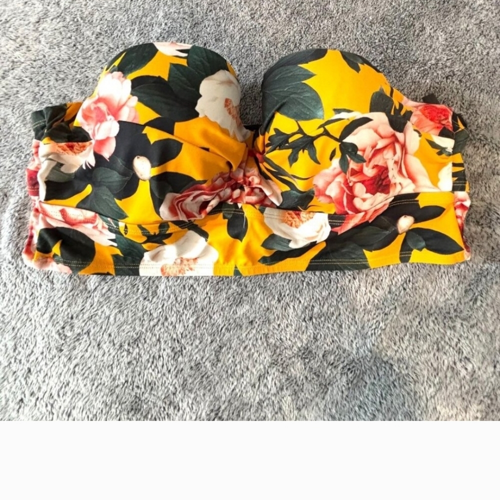 Torrid Womens Swim Top Size 2X Strapless Floral Rose Beach Romantic Boho 18546